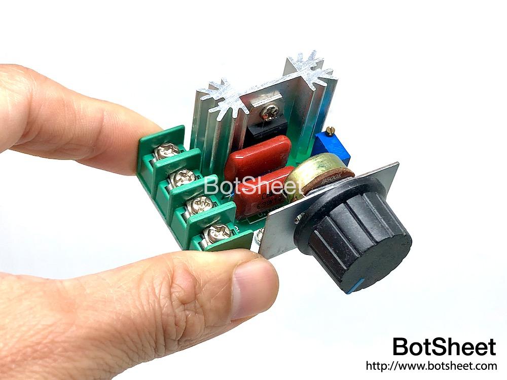 electronic-voltage-regulator-2000w-02